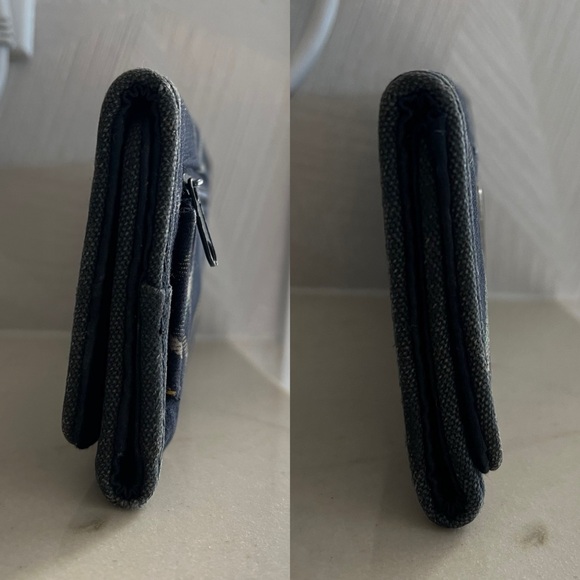 Aeropostale Navy Plaid Wallet - Picture 7 of 8